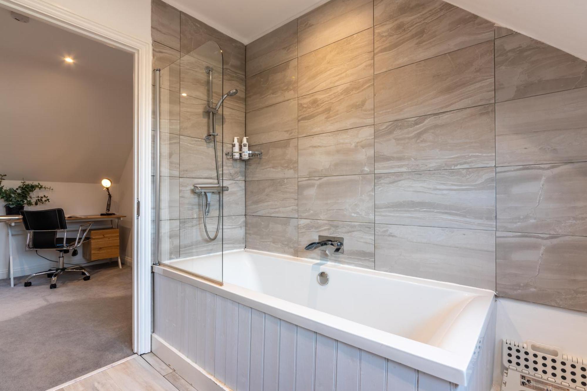 Cotswold Holiday Let With Hot Tub - The Old Garage Chipping Norton Dış mekan fotoğraf